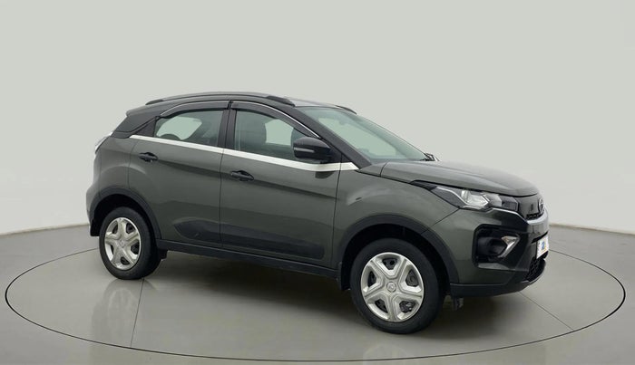 2022 Tata NEXON XM PLUS SUNROOF PETROL, Petrol, Manual, 40,281 km, Right Front Diagonal