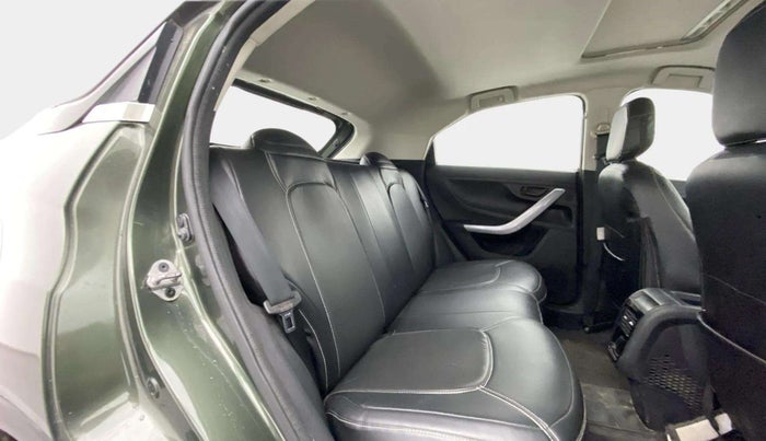 2022 Tata NEXON XM PLUS SUNROOF PETROL, Petrol, Manual, 40,281 km, Right Side Rear Door Cabin