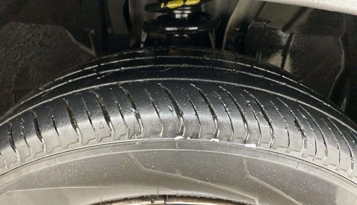 2023 Nissan MAGNITE XE, Petrol, Manual, 14,866 km, Right Front Tyre Tread