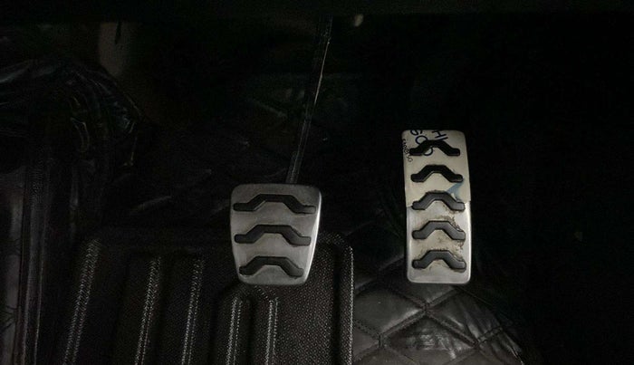 2021 KIA SONET GTX PLUS 1.0 IMT DUAL TONE, Petrol, Manual, 38,656 km, Pedals