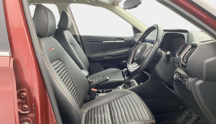 2021 KIA SONET GTX PLUS 1.0 IMT DUAL TONE, Petrol, Manual, 38,656 km, Right Side Front Door Cabin