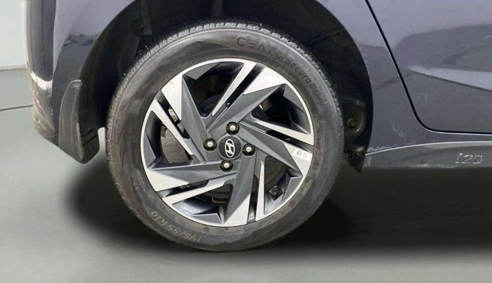 2023 Hyundai NEW I20 ASTA (O) 1.0 TURBO GDI DCT, Petrol, Automatic, 14,008 km, Right Rear Wheel