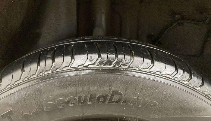 2024 Tata PUNCH ADVENTURE RHYTHM PACK MT, Petrol, Manual, 10,041 km, Right Rear Tyre Tread