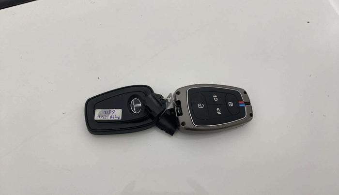 2023 Tata TIGOR XZ CNG, CNG, Manual, 54,558 km, Key Close Up
