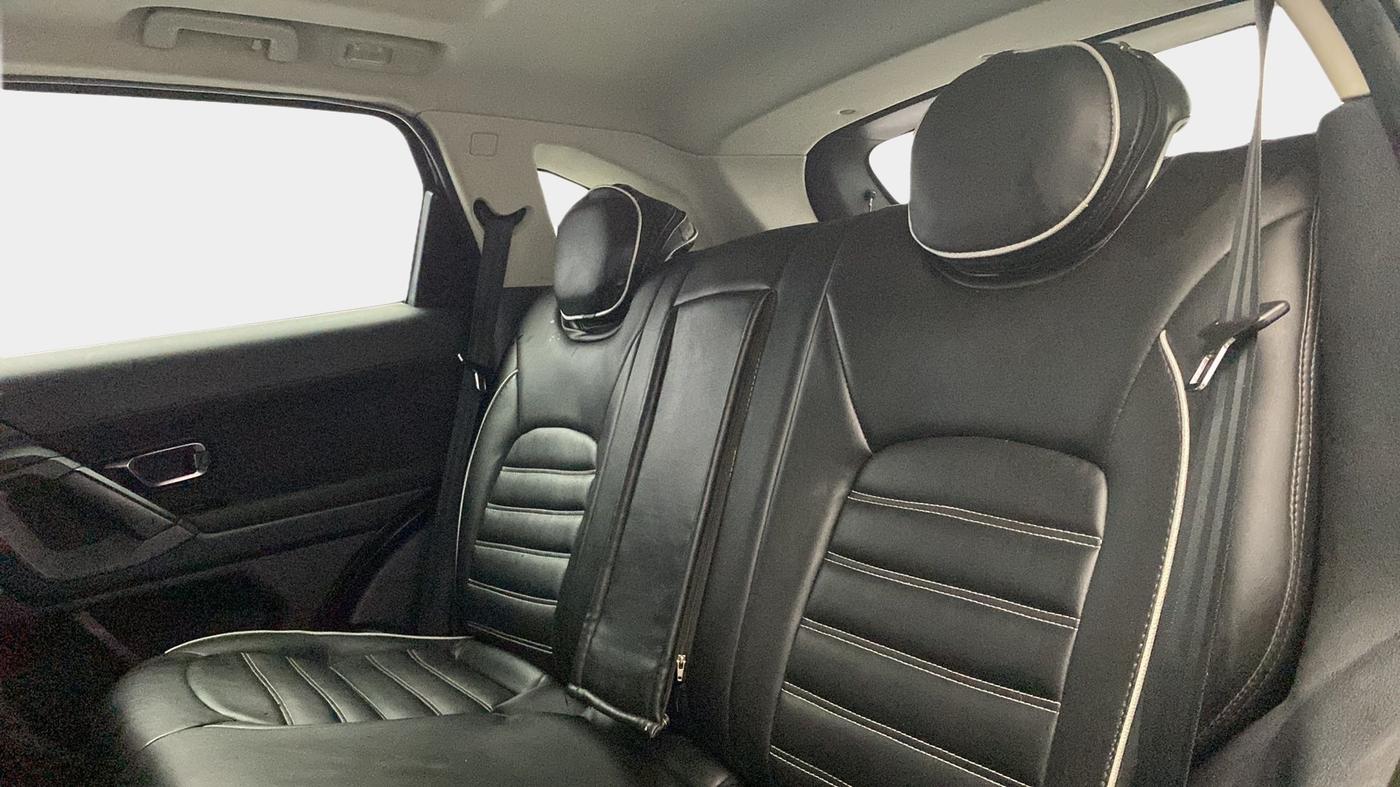 2020 Tata Harrier XT PLUS 2.0L KRYOTEC DARK EDITON, Diesel, Manual, 45,834 km, Right Side Rear Door Cabin