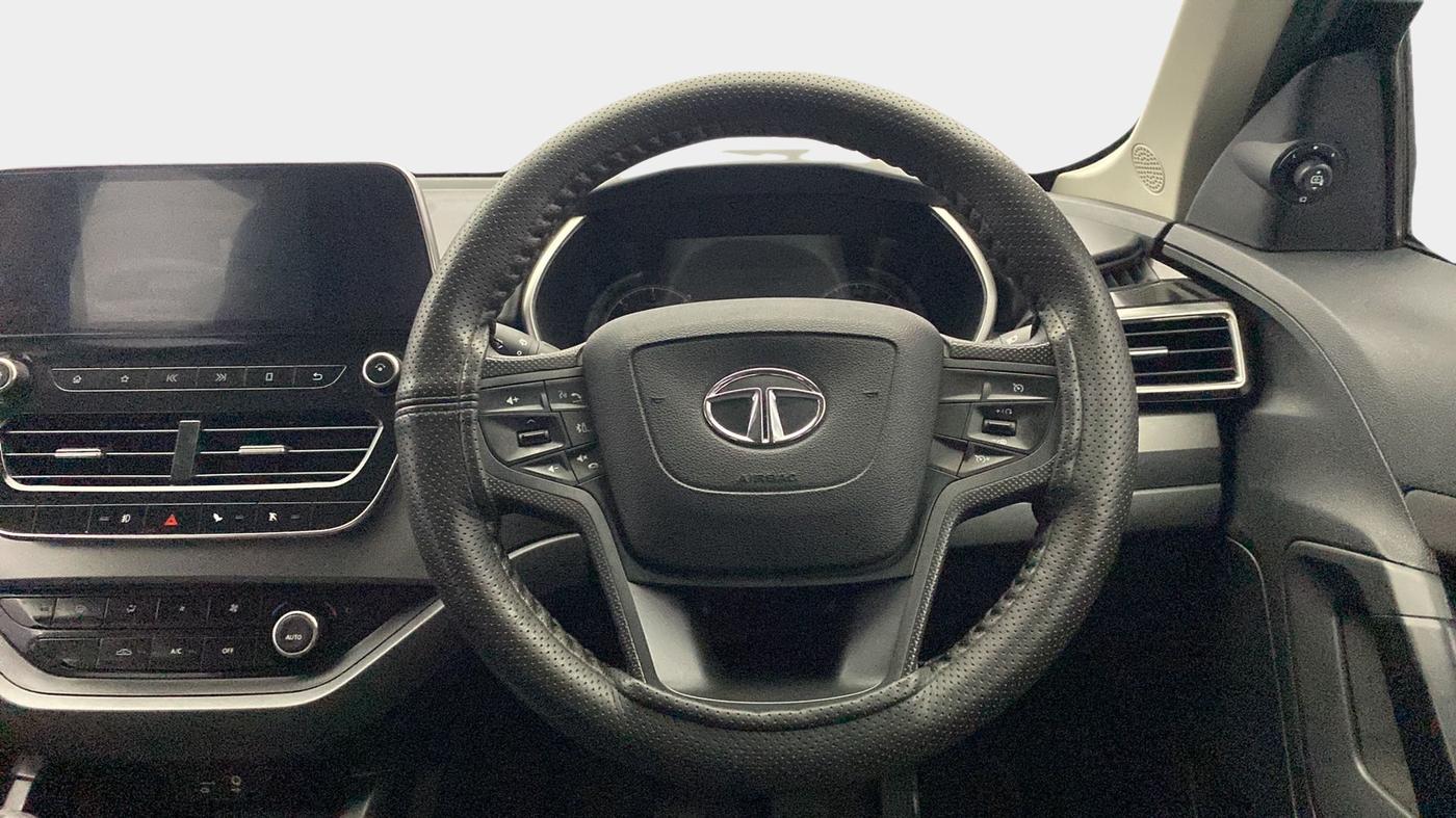 2020 Tata Harrier XT PLUS 2.0L KRYOTEC DARK EDITON, Diesel, Manual, 45,834 km, Steering Wheel Close Up