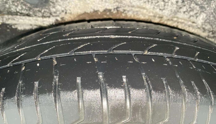 2013 Hyundai i10 ERA 1.1, Petrol, Manual, 72,678 km, Right Rear Tyre Tread