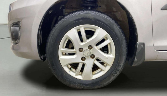 2013 Maruti Swift Dzire ZDI, Diesel, Manual, 1,10,002 km, Left Front Wheel