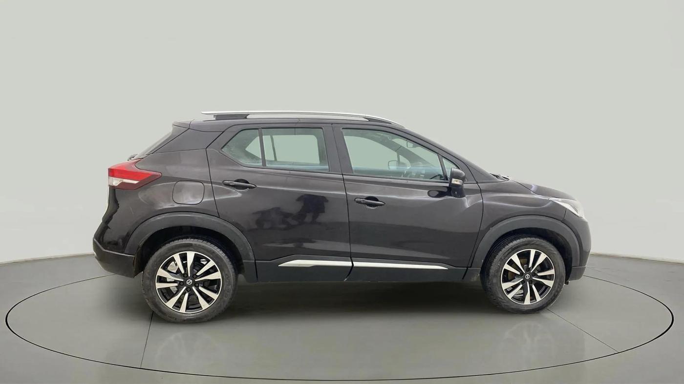 2021 Nissan Kicks XV 1.5, Petrol, Manual, 69,184 km, Right Side View