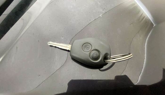 2021 Nissan Kicks XV 1.5, Petrol, Manual, 69,082 km, Key Close Up