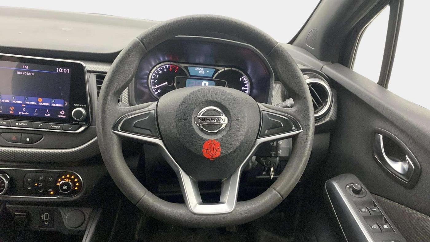 2021 Nissan Kicks XV 1.5, Petrol, Manual, 69,184 km, Steering Wheel Close Up