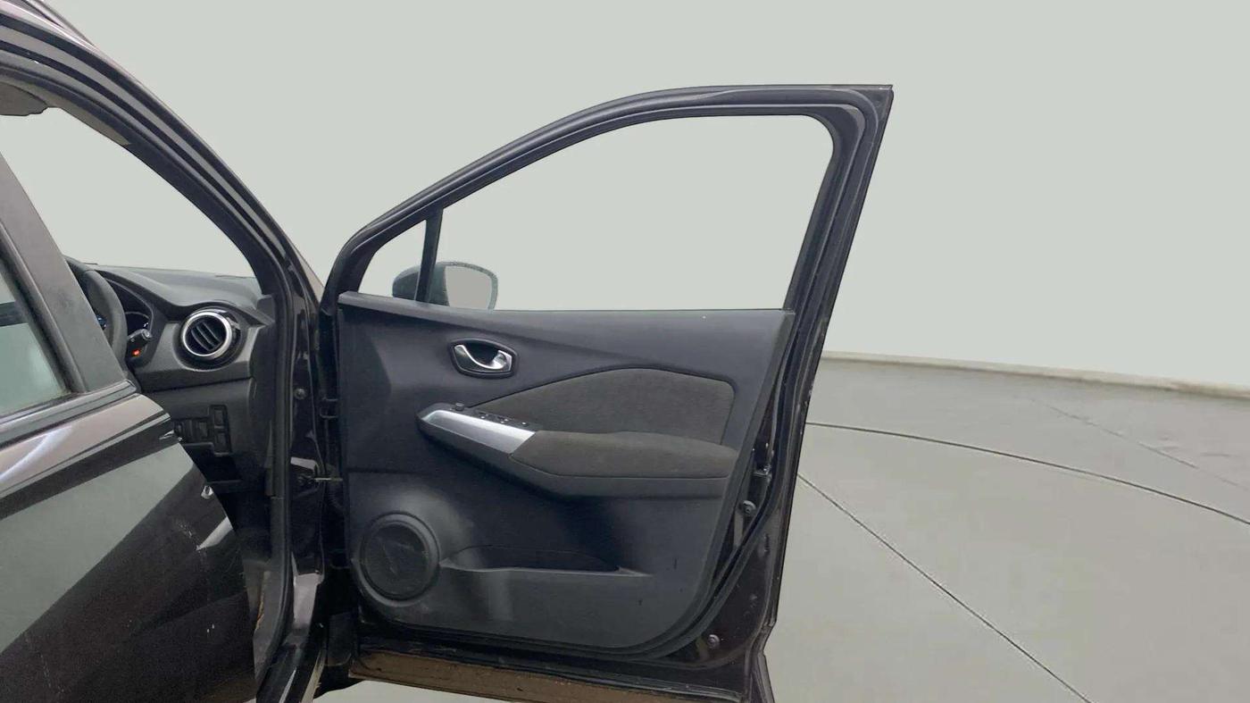 2021 Nissan Kicks XV 1.5, Petrol, Manual, 69,184 km, RHS Front Door