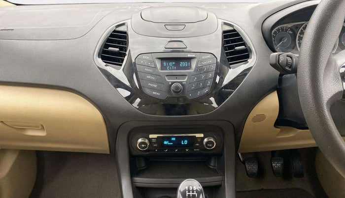 2016 Ford Figo Aspire TITANIUM 1.2 PETROL, Petrol, Manual, 70,248 km, Air Conditioner