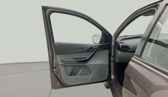 2017 Tata TIGOR XT PETROL, Petrol, Manual, 63,613 km, LHS Front Door