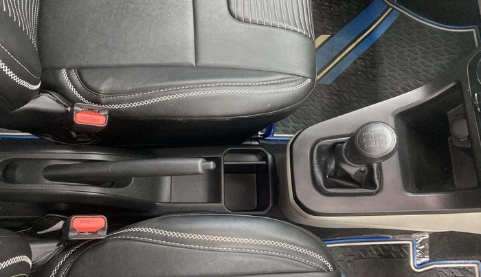 2024 Maruti New Wagon-R LXI 1.0, Petrol, Manual, 1,598 km, Gear Lever