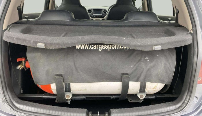 2019 Hyundai Grand i10 SPORTZ 1.2 KAPPA VTVT, CNG, Manual, 82,561 km, Boot Inside