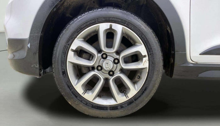 2017 Hyundai i20 Active 1.2 S, Petrol, Manual, 38,876 km, Left Front Wheel
