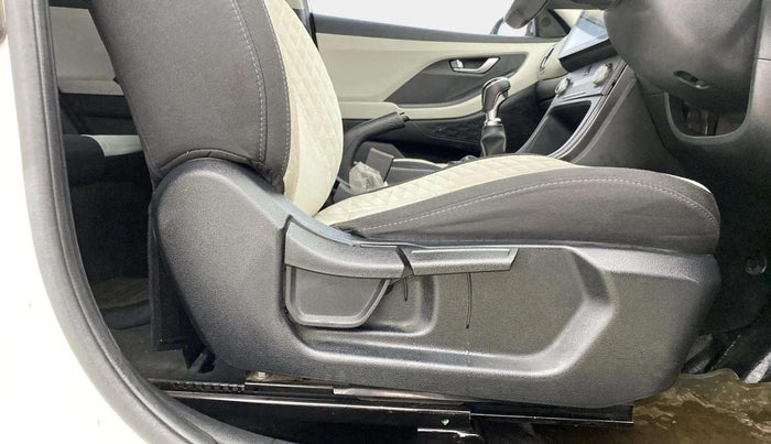 2022 Hyundai Creta SX EXECUTIVE 1.5 PETROL, Petrol, Manual, 24,518 km, Driver Side Adjustment Panel