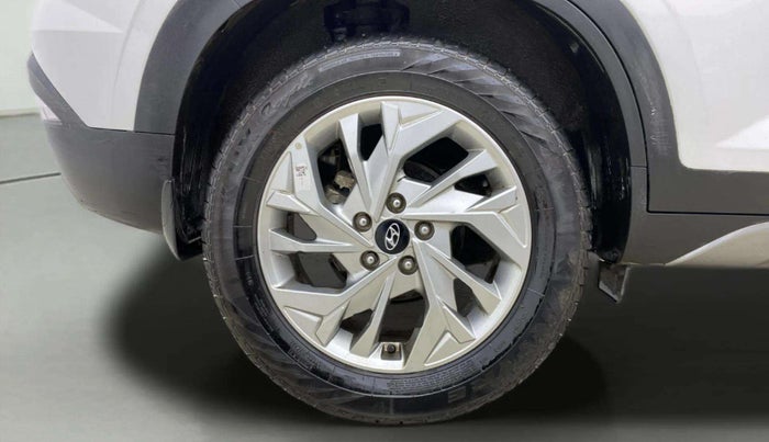2022 Hyundai Creta SX EXECUTIVE 1.5 PETROL, Petrol, Manual, 24,518 km, Right Rear Wheel