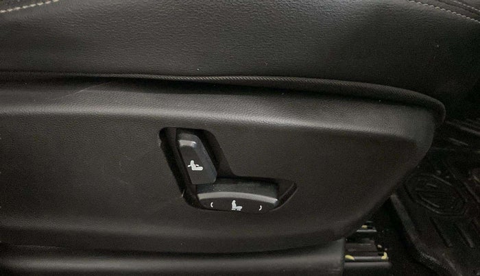 2020 MG HECTOR SHARP HYBRID 1.5 PETROL, Petrol, Manual, 93,432 km, Driver Side Adjustment Panel