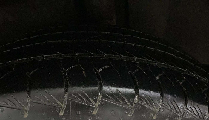 2020 MG HECTOR SHARP HYBRID 1.5 PETROL, Petrol, Manual, 93,432 km, Left Rear Tyre Tread