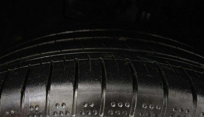 2019 Hyundai VENUE SX 1.0 TURBO, Petrol, Manual, 96,462 km, Left Front Tyre Tread