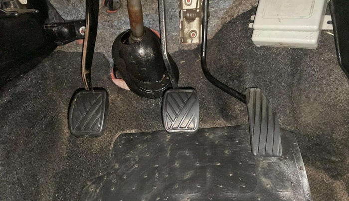2014 Maruti Wagon R 1.0 LXI CNG, CNG, Manual, 69,405 km, Pedals