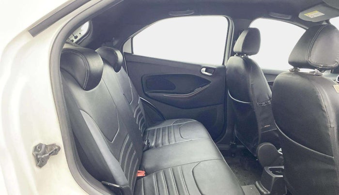 2018 Ford FREESTYLE TITANIUM 1.2 PETROL, Petrol, Manual, 55,660 km, Right Side Rear Door Cabin