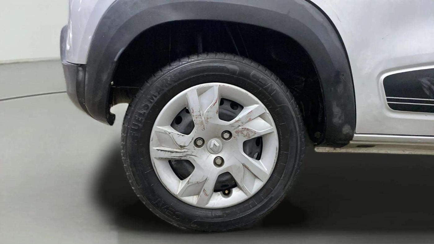 2023 Renault Kwid RXL 1.0 (O), Petrol, Manual, 27,957 km, Right Rear Wheel