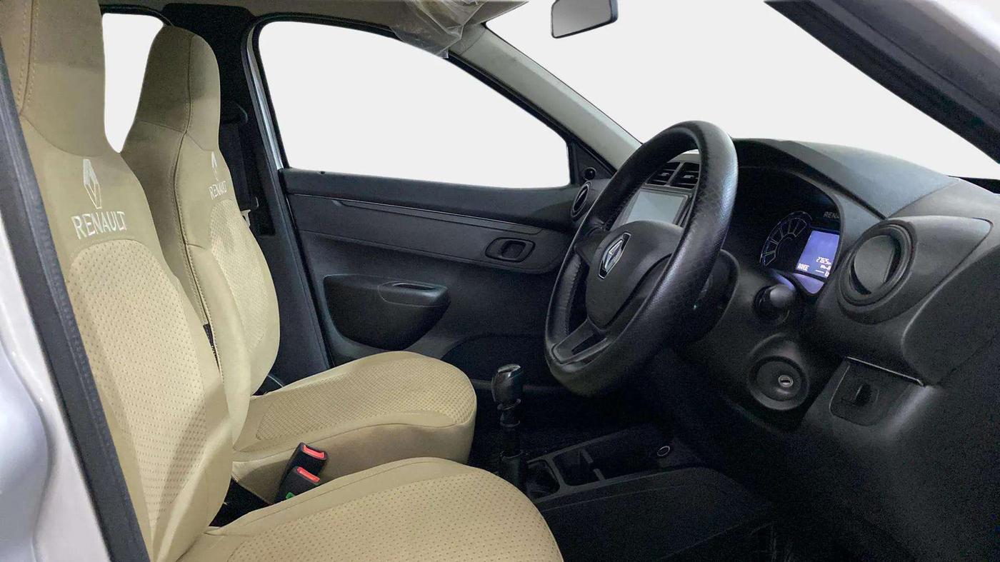 2023 Renault Kwid RXL 1.0 (O), Petrol, Manual, 27,957 km, Right Side Front Door Cabin