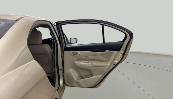 2015 Maruti Ciaz VXI+, Petrol, Manual, 27,386 km, RHS Rear Door