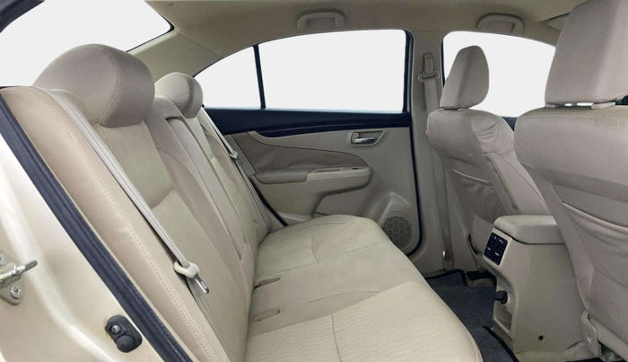 2015 Maruti Ciaz VXI+, Petrol, Manual, 27,386 km, Right Side Rear Door Cabin