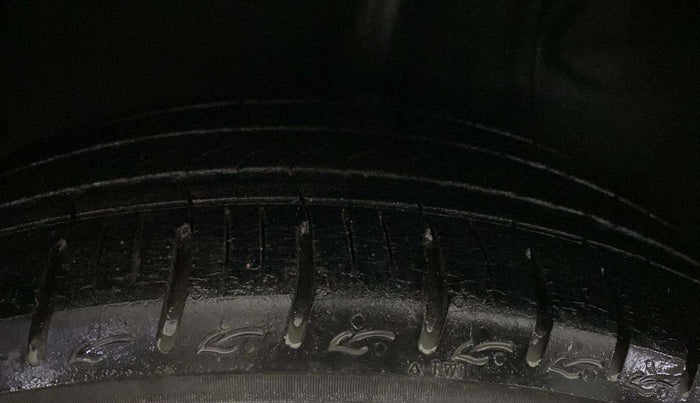 2020 Hyundai AURA SX PLUS 1.2 AMT, Petrol, Automatic, 12,671 km, Right Rear Tyre Tread