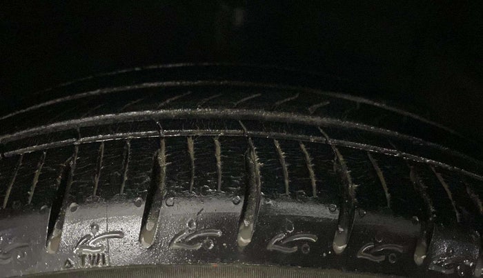 2020 Hyundai AURA SX PLUS 1.2 AMT, Petrol, Automatic, 12,671 km, Right Front Tyre Tread