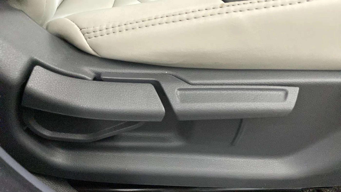 2020 Hyundai AURA SX PLUS 1.2 AMT, Petrol, Automatic, 12,788 km, Driver Side Adjustment Panel