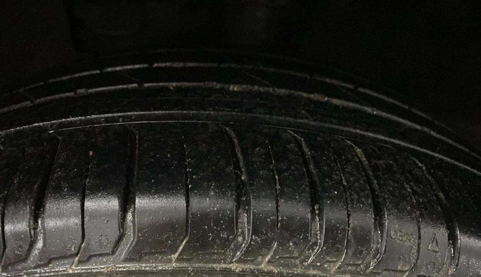 2021 Hyundai VENUE SX 1.0 TURBO IMT, Petrol, Manual, 76,786 km, Left Front Tyre Tread