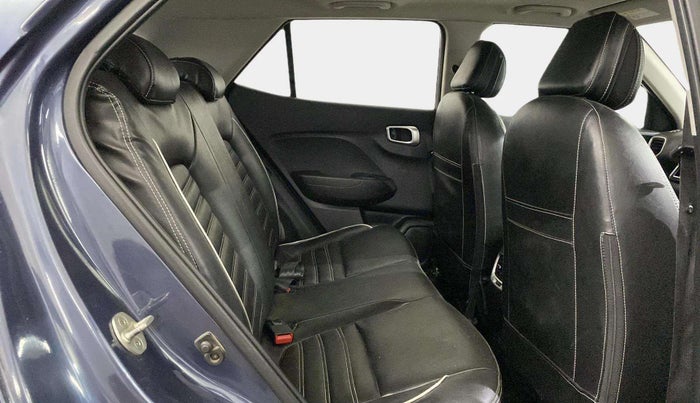 2021 Hyundai VENUE SX 1.0 TURBO IMT, Petrol, Manual, 76,786 km, Right Side Rear Door Cabin