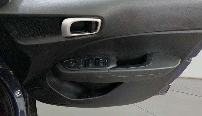 2021 Hyundai VENUE SX 1.0 TURBO IMT, Petrol, Manual, 76,786 km, Driver Side Door Panels Control