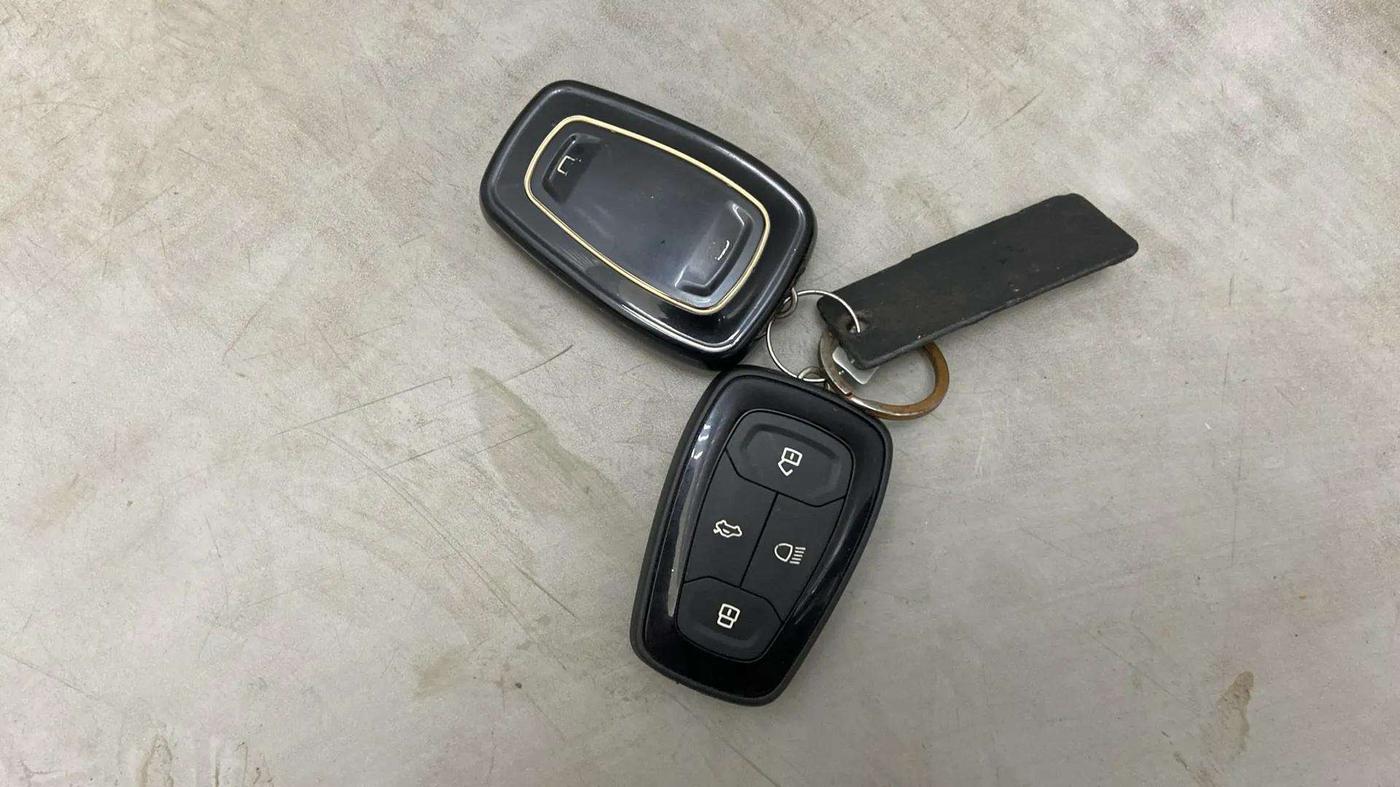 2019 Tata NEXON XZA PLUS PETROL, Petrol, Automatic, 82,491 km, Key Close Up