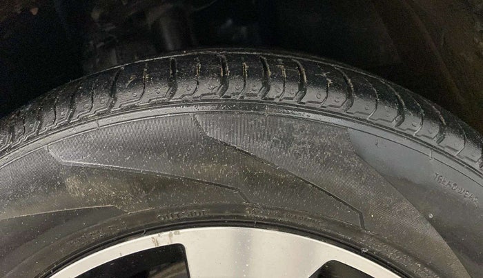 2019 Tata NEXON XZA PLUS PETROL, Petrol, Automatic, 82,491 km, Right Front Tyre Tread
