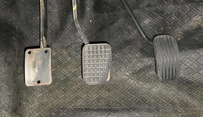 2018 Tata Tiago XE PETROL, Petrol, Manual, 56,688 km, Pedals