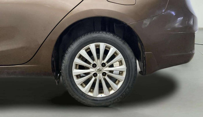 2014 Maruti Ciaz ZXI, Petrol, Manual, 72,019 km, Left Rear Wheel