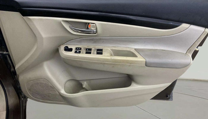 2014 Maruti Ciaz ZXI, Petrol, Manual, 72,019 km, Driver Side Door Panels Control