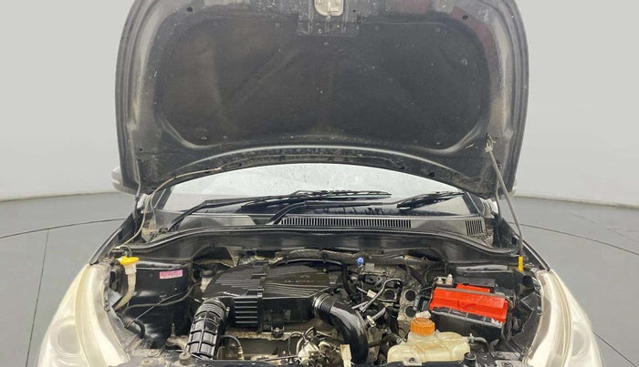 2016 Tata Zest XM PETROL, Petrol, Manual, 27,813 km, Open Bonet