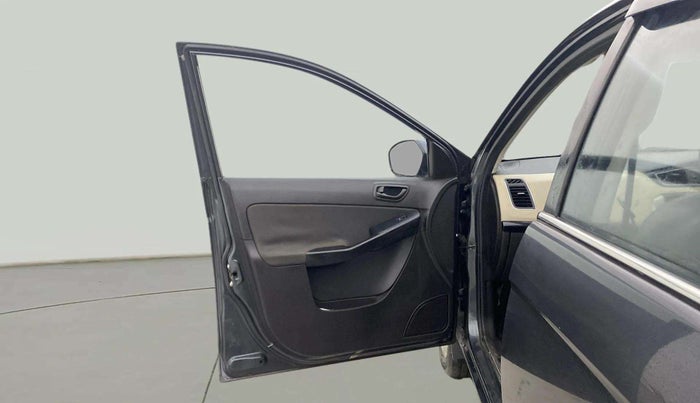 2016 Tata Zest XM PETROL, Petrol, Manual, 27,813 km, LHS Front Door