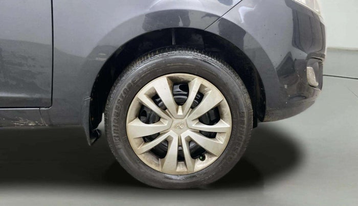 2016 Tata Zest XM PETROL, Petrol, Manual, 27,813 km, Right Front Wheel