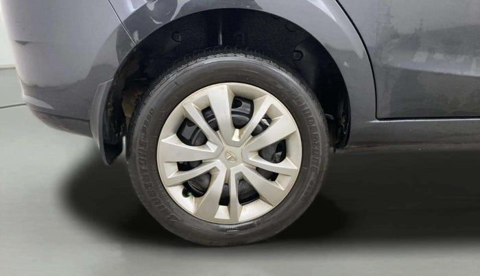 2016 Tata Zest XM PETROL, Petrol, Manual, 27,813 km, Right Rear Wheel