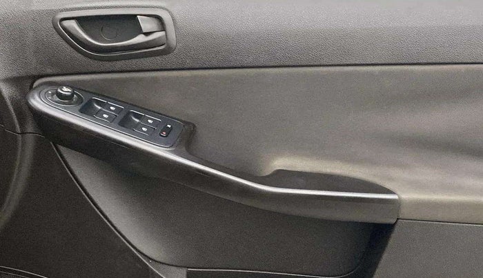 2016 Tata Zest XM PETROL, Petrol, Manual, 27,813 km, Driver Side Door Panels Control