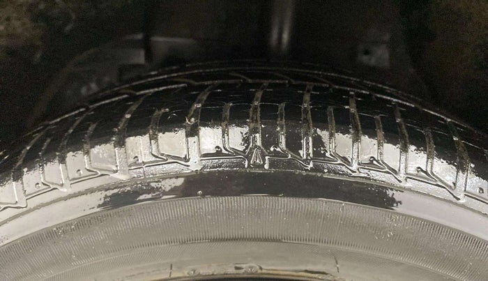 2016 Tata Zest XM PETROL, Petrol, Manual, 27,813 km, Left Front Tyre Tread