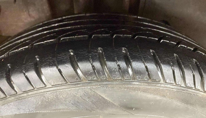 2018 Tata Tiago XZ PETROL, Petrol, Manual, 62,938 km, Right Rear Tyre Tread
